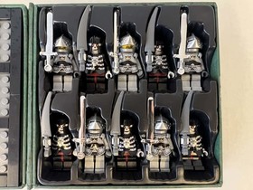 LEGO Castle Tic Tac Toe Knights vs Skeletons 2007 #852132