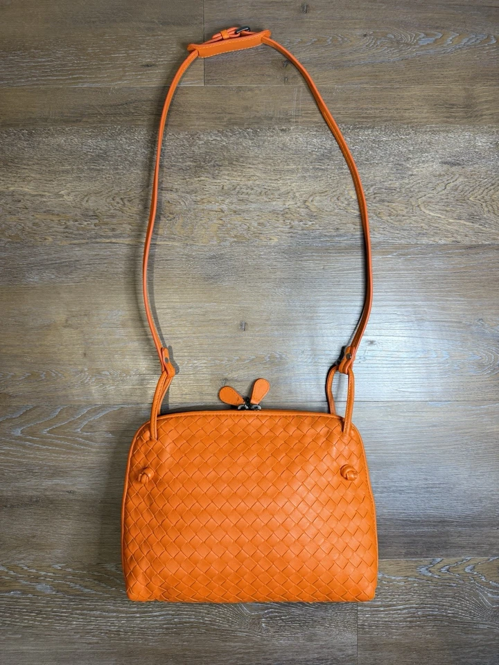 Bolso de Hombro Bottega Veneta Naranja Intrecciato Cuero Nodini Foto 2 de 4