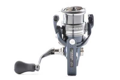Shimano 22 MIRAVEL 2500S Near Mint Spinning Reel from Japan B0321