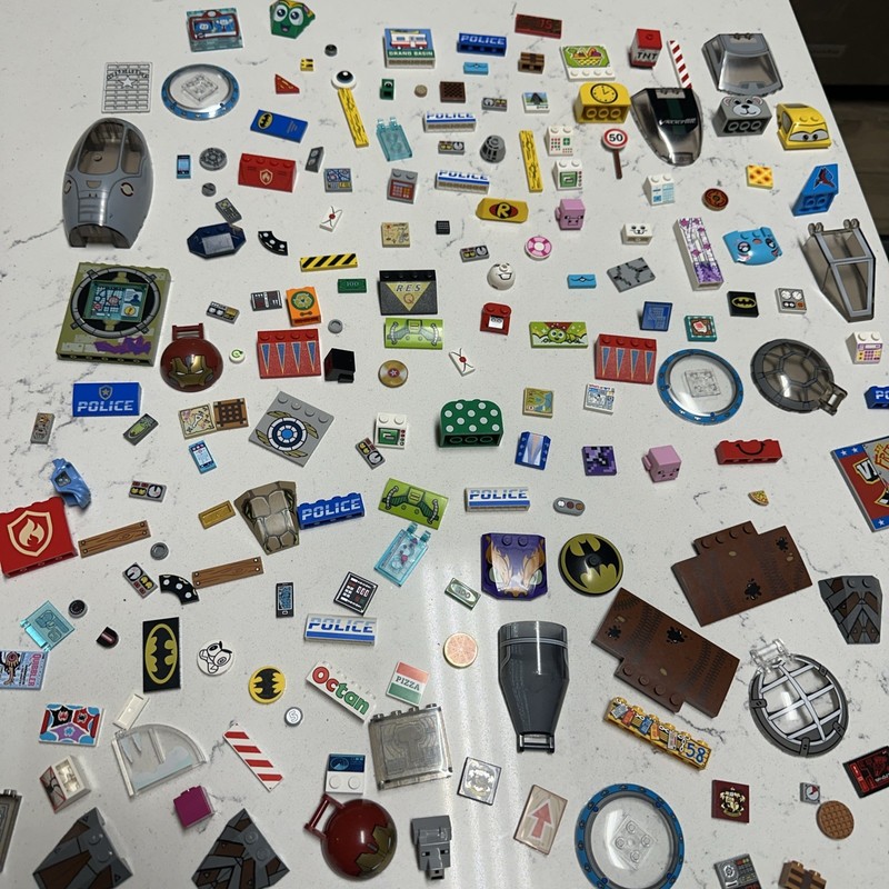 Lot old/new Lego Printed 180+ Parts, castle, space, Star Wars, TMNT, Marvel, DC 