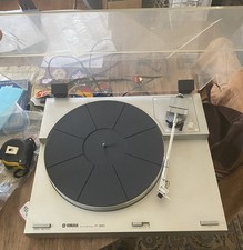Yamaha P-350 Belt Drive Turntable For Repair or Parts