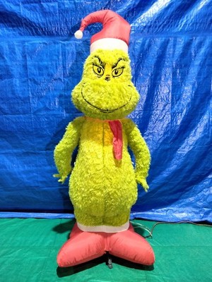 6.5' Gemmy Airblown Mixed Media Dr. Seuss Grinch Yard Decoration 881169
