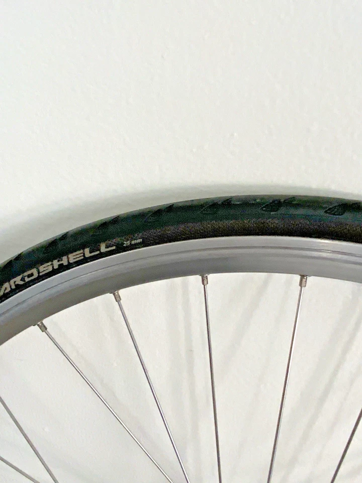 RUEDA DELANTERA ALEACIÓN AERO 700C BUJE DE RODAMIENTO SELLADO 32 ORIFICIOS 19,5 MM ANCHO PLATA Foto 4 de 4