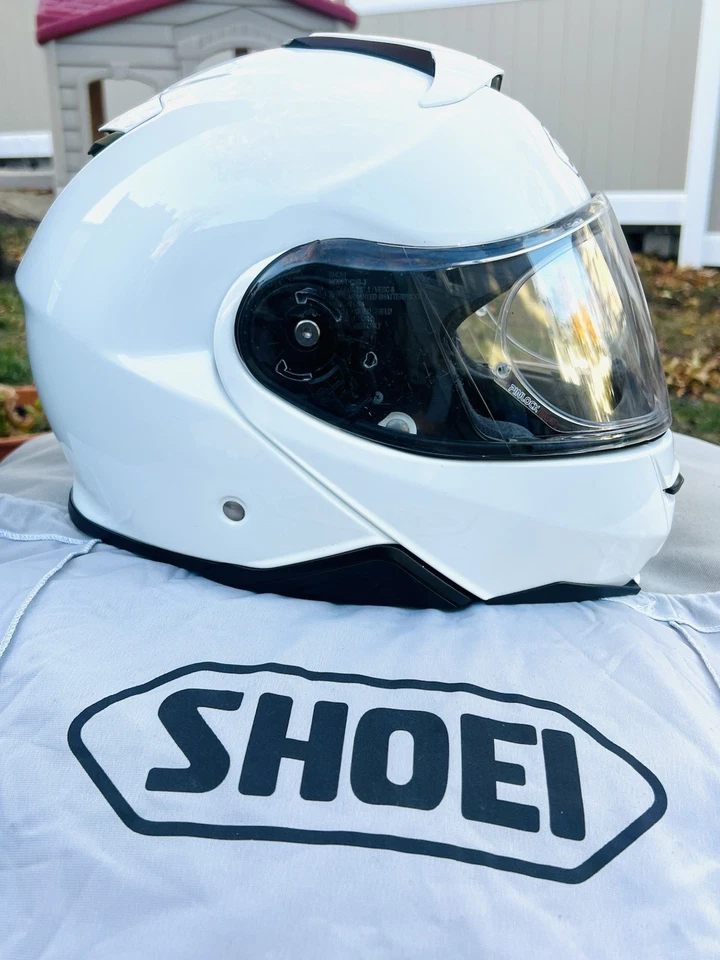 Casco modular Shoei Neotec II blanco/visera transparente/bolsa de almacenamiento OEM/tamaño grande  Foto 2 de 4