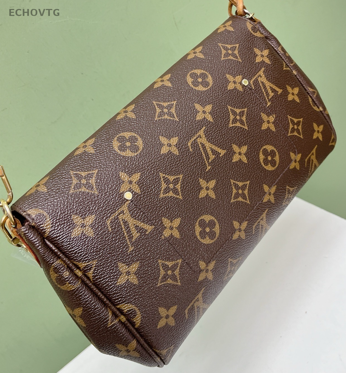 Louis Vuitton Favorite MM Monogram Chain Shoulder Bag Crossbody