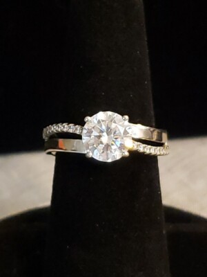 Sterling Silver Cubic Zirconia 8mm Solitaire Ring, Sz