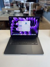 Apple MacBook Air 15" 2024 M3 512GB SSD 16GB DDR5 Battery Cycle 18