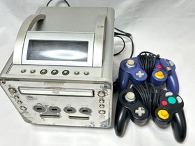 Panasonic SL-GC10 Q GameCube - For Parts/Repair - w/ 2 Controllers DDP