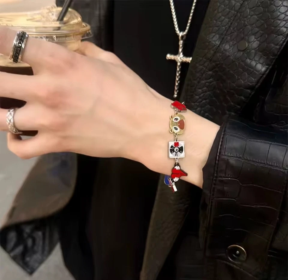 Kanye West Graduación Dije Pulsera Álbum Cubierta Graduación Dije Pulsera Rap Foto 4 de 4