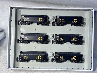 Handsome Athearn B & O/Chessie RR 34  2-Bay Hopper Cars/Loads 6-Pak HO