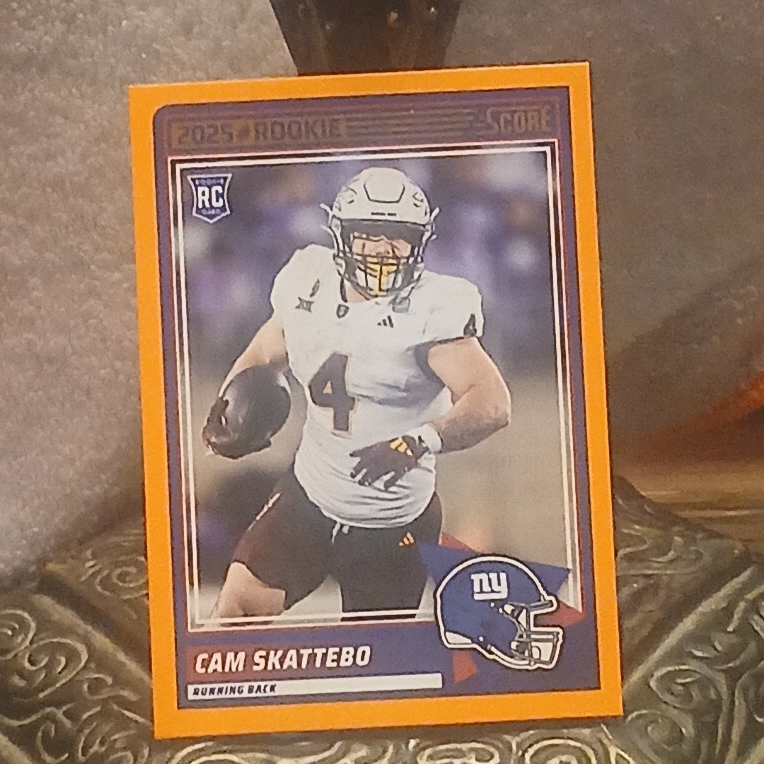 2025 Score - Rookies Cameron Skattebo #1 Orange (RC)