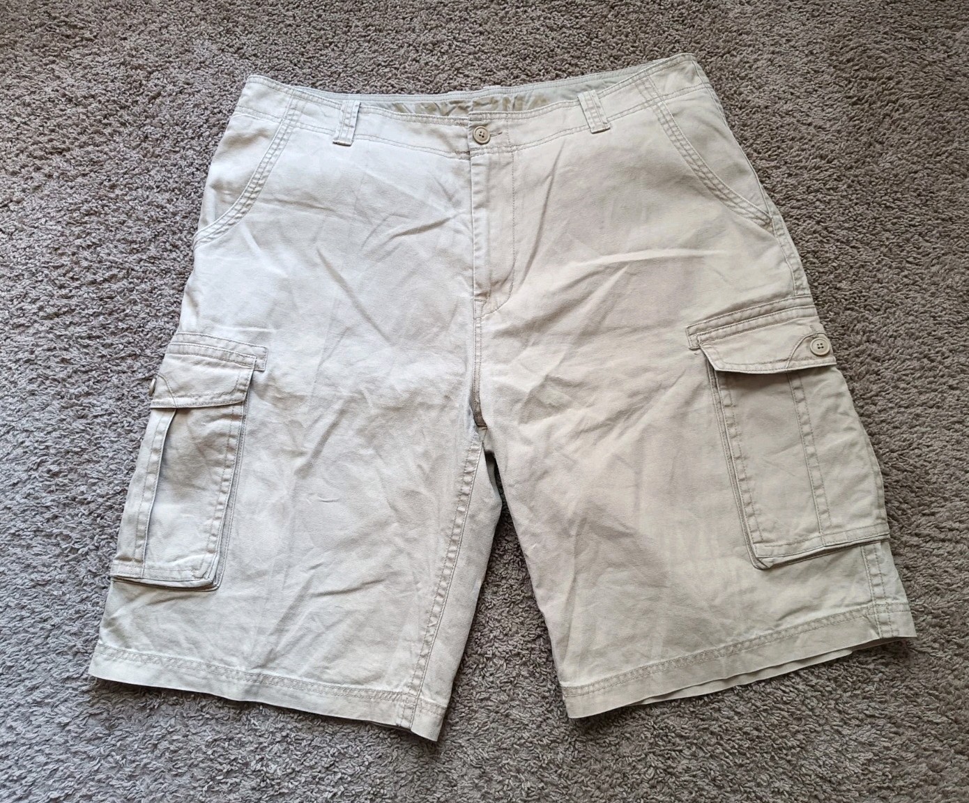 Arizona Jeans Co Cargo Shorts Men's 40 Beige Belted