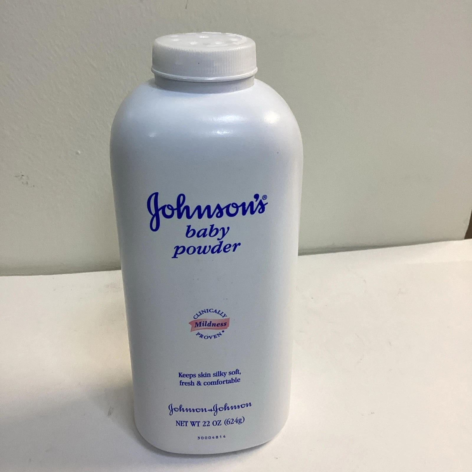 Johnsons & Johnsons Original Formula 1994 Talc Baby Powder 22 oz Unsealed Full
Opens in a new window