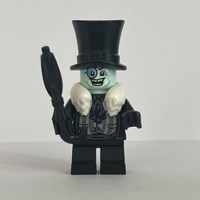 LEGO DC Lego Batman Movie 70909 The Penguin Minifigure With White Fur Collar