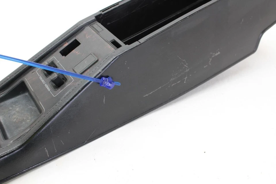 84-86 Nissan 300ZX Z31 Black Front Center Console with Mirror Switch 9693101P00 Foto 2 de 4