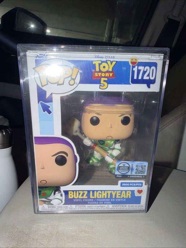 Buzz Lightyear (1720) (Toy Story 5) Disney Exclusive Funko Pop LE 3500 *IN HAND*