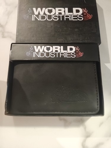 World Industries Wallet Black New In Box Pressed Leather Checkerboard Inside - Picture 3 of 12