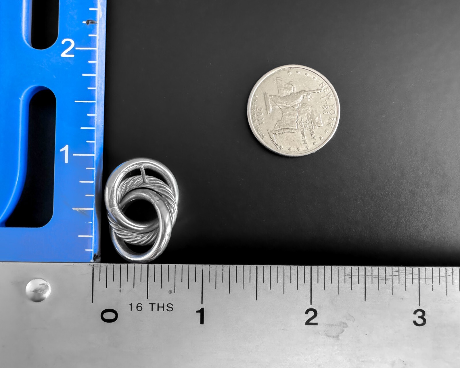 Sterling Silver Triple Interlocking Ring Twist Ca… - image 3