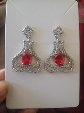 Trendy Red Dangling Earring for womanTrendy R...