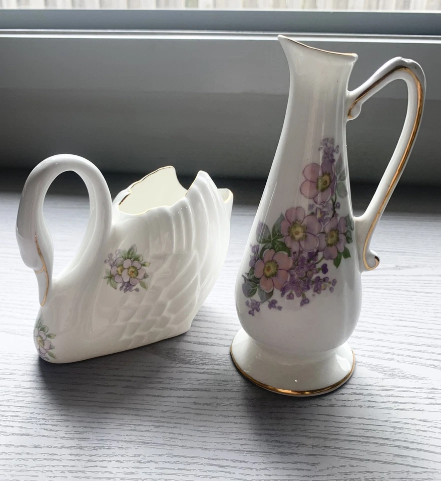 ROYAL TARA Vintage Bone China Swan Vase White Purple Floral Set Ireland Gilt - image 4 of 4