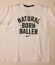 NEW! Nike “NATURAL BALLER”  Camo Graphic Slogan Basketball Tee Shirt Boys Youth 