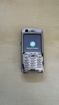 Sony Ericsson P990i in grausilber Stark Gebraucht, Aber Volle Funktion, Ohne Zub