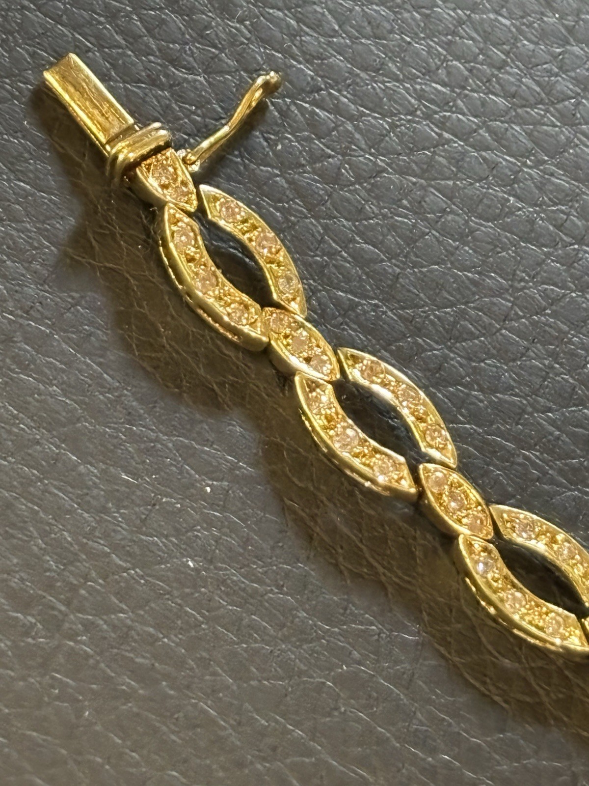 Heavy 18k Solid Yellow Gold Diamond & Emerald Bra… - image 10