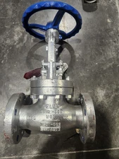 VELAN GLOBE VALVE 2-1/2" CARBON STEEL CLASS 300 F09-1074C-02TY FLANGED NEW 