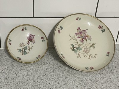 2 THOMAS R BAYERN GERMANY VERGOLDETE PORZELLAN GESCHALEN MIT FUSS IRIS MUSTER 07453