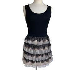 ALYTHEA Dress Womens Size M Black Sleeveless Tiered Lace Casual