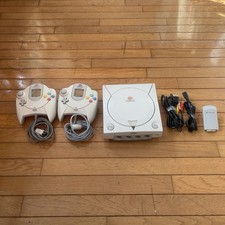 Sega Dreamcast Console Bundle 2 Controllers All TESTED & WORKING