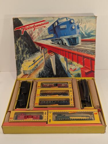 Vintage Fleischmann 340/4G HO Train Set - Tested - Loco/4 cars/track - Orig. Box