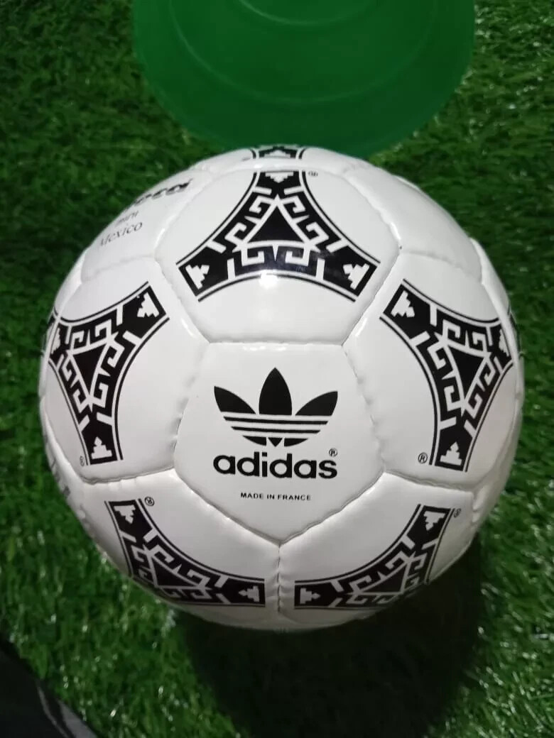 Official Adidas Azteca FIFA World Cup Mexico 1986 Pro Soccer Match