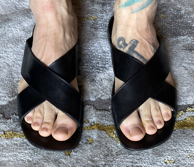 Men's leather cross strap flat sandals 