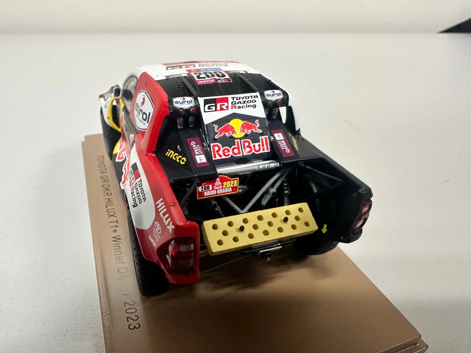 Spark Toyota GR DKR Hilux T1+ Winner Dakar 2023 N. Al-Attiyah 1/43 S5871 1025 - Photo 3/4