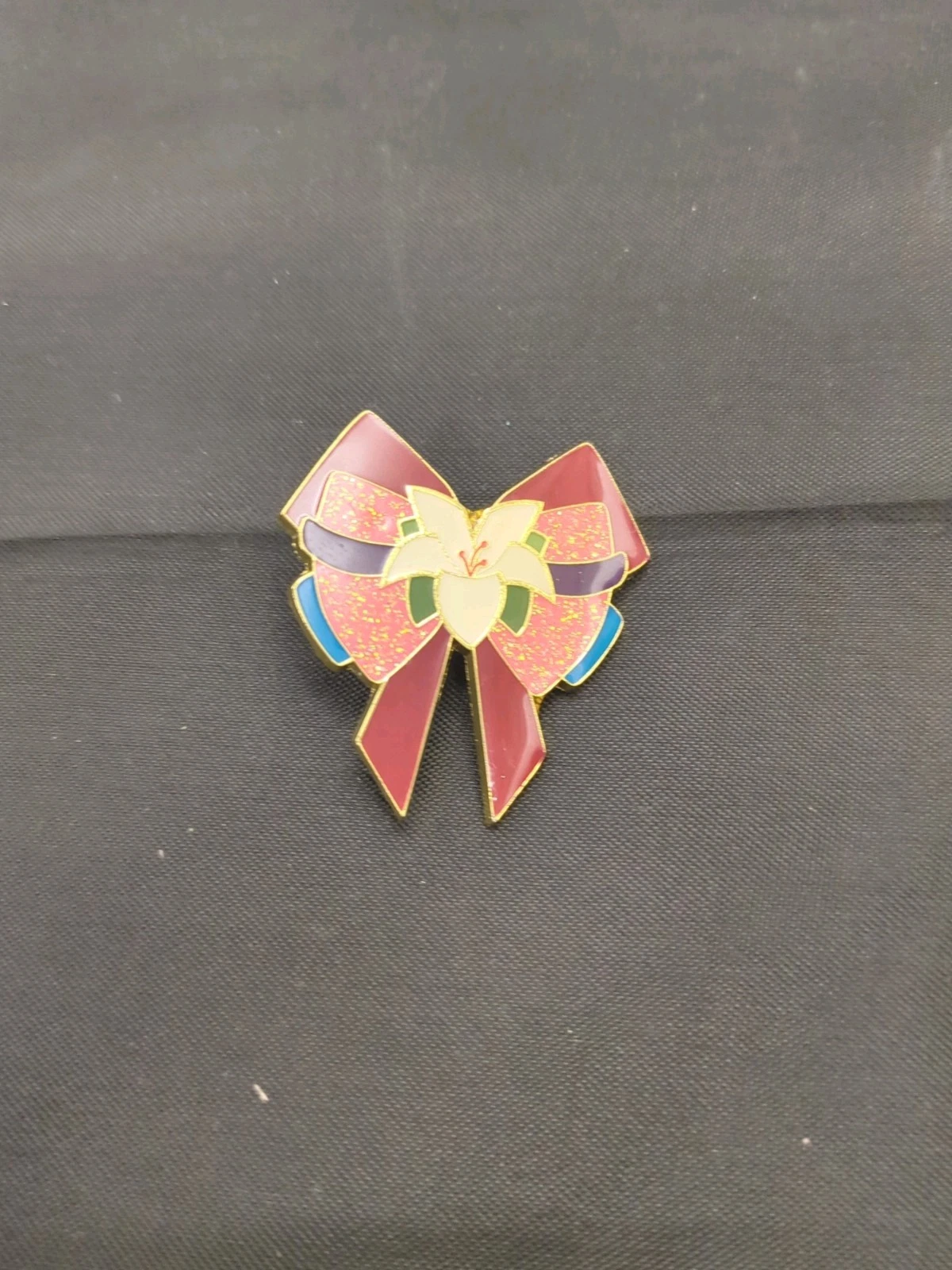 Loungefly Princess Bow Mystery Mulan Disney Pin