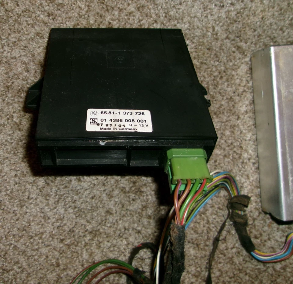 BMW 535i E28 1988 montaje, control de crucero, módulo de relé + timbre con montaje OEM Foto 3 de 4