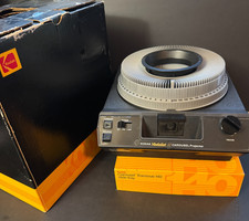 Kodak Medalist Slide Projector with Original Box and Carousel - WORKS GREAT