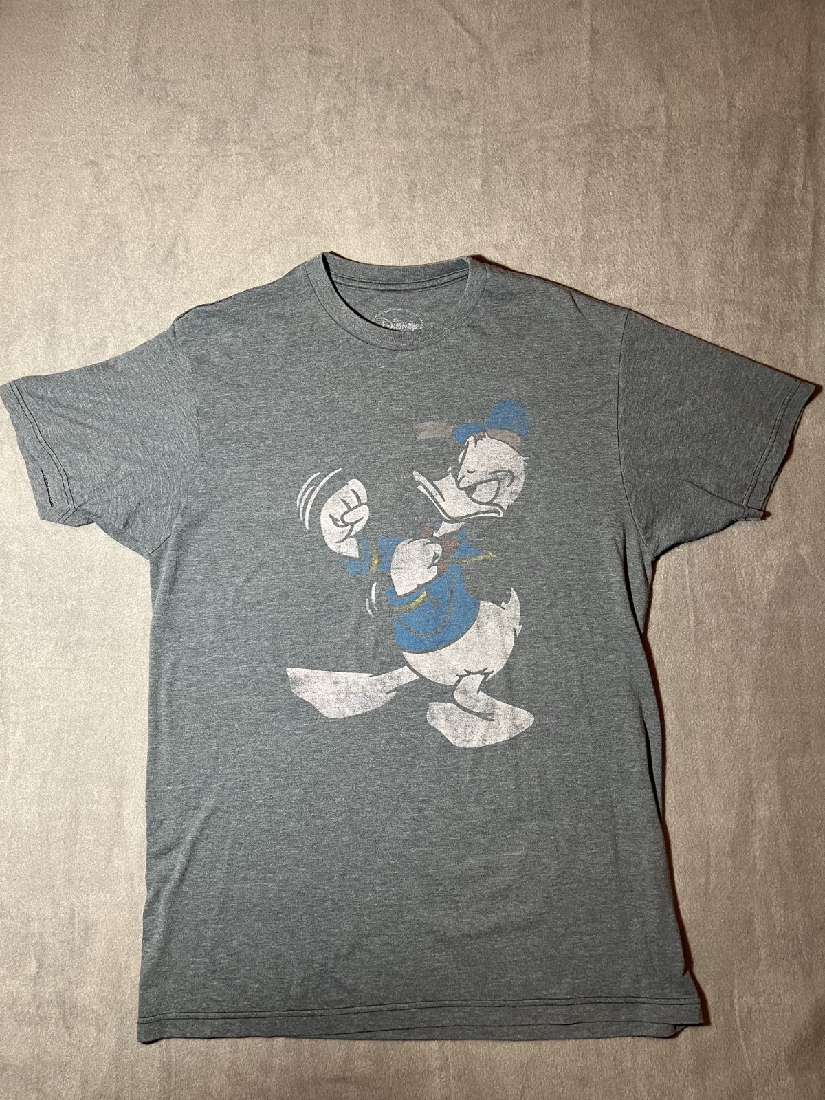 Disney Donald Duck Shirt Shaking His Fists distressed Short Sleeve Graphic Tee L