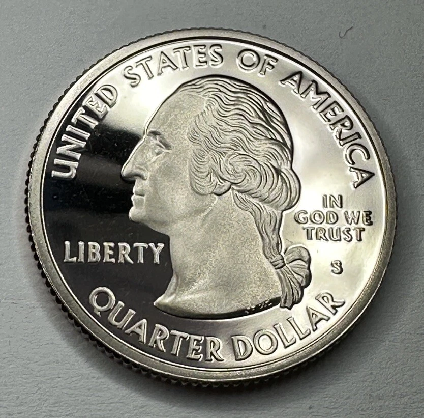 2004-S Michigan State Quarter PROOF 25cent Coin from US Mint Proof Set - Image 2 of 4