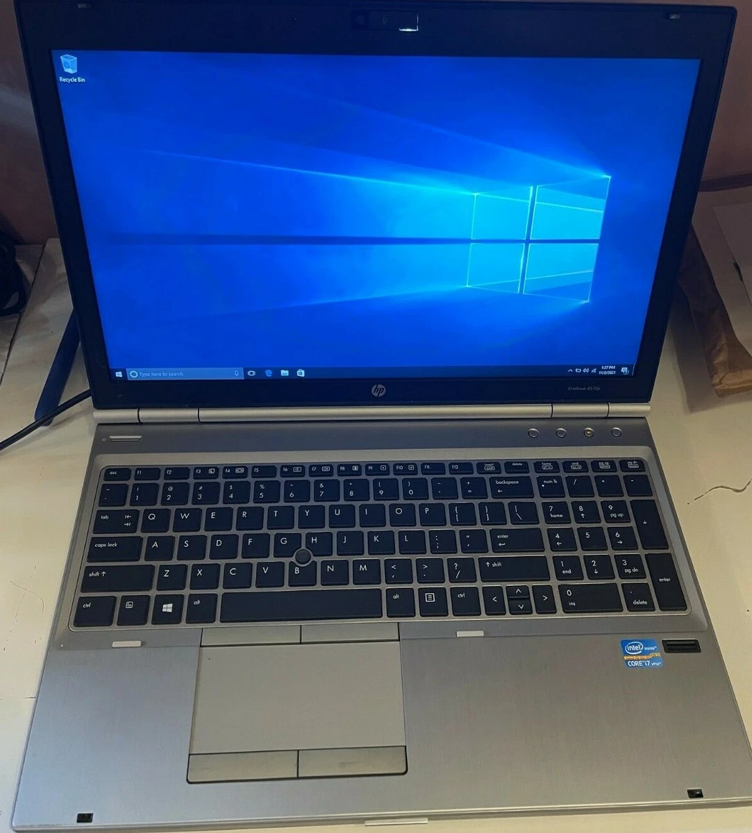 HP ELITEBOOK 8570P CORE i7 3520M 256GB SSD 8GB DDR3 BT WIN10