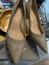 STUART WEITZMAN GLITZY GOLD HEELS Shoes Sz 38.5/8 New - No Box