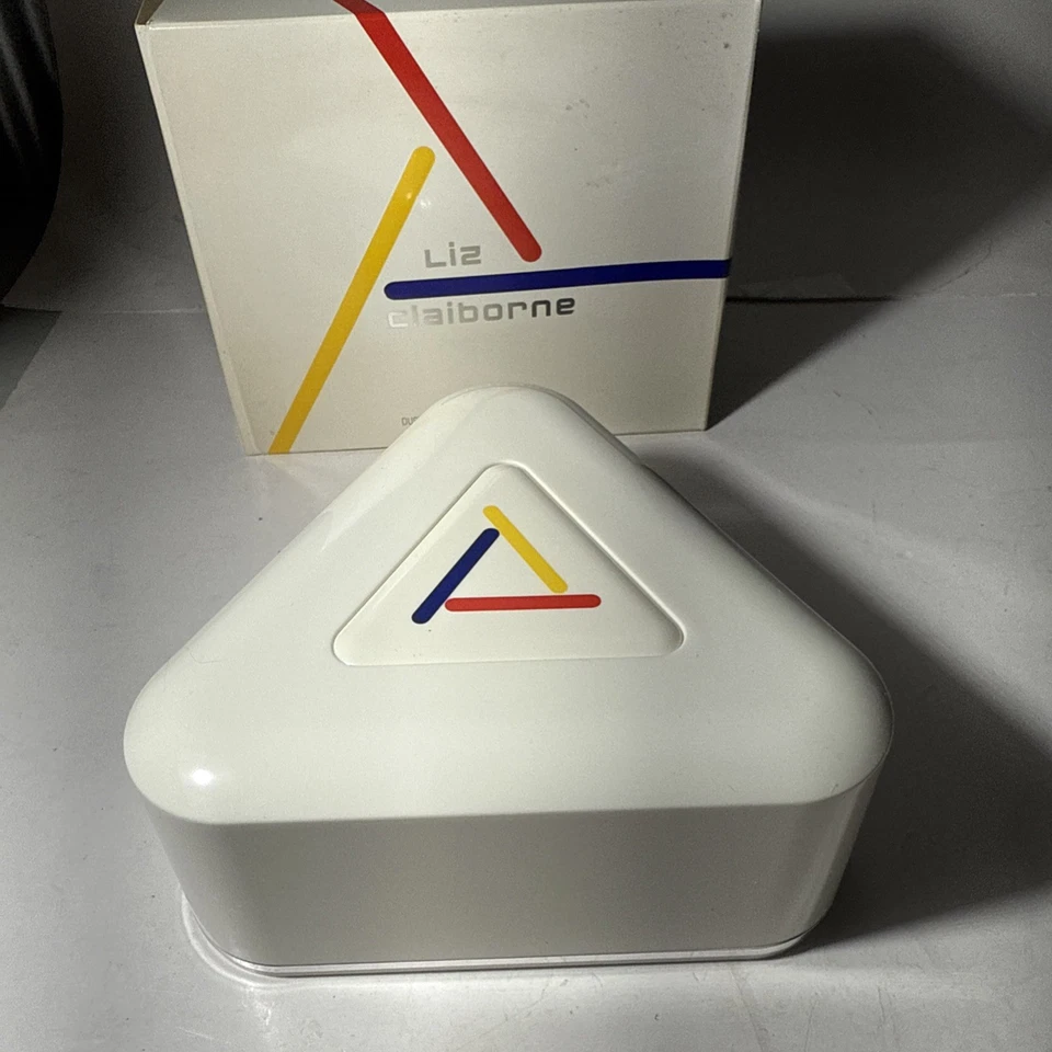 DE COLECCIÓN POLVO PARA POLVO LIZ CLAIBORNE 5 OZ./142 NUEVO EN CAJA Fragancia para mujer Foto 2 de 4