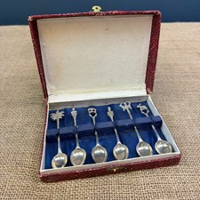 6 X VINTAGE SILVER PLATE COFFEE TEA SPOONS W/ DECORATIVE FINIALS IN ORGINAL CASE