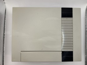 Nintendo NES Console W Controller, Zapper & Mario/Duck Hunt *Tested