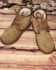 Ugg Numel Boots Kids size 4