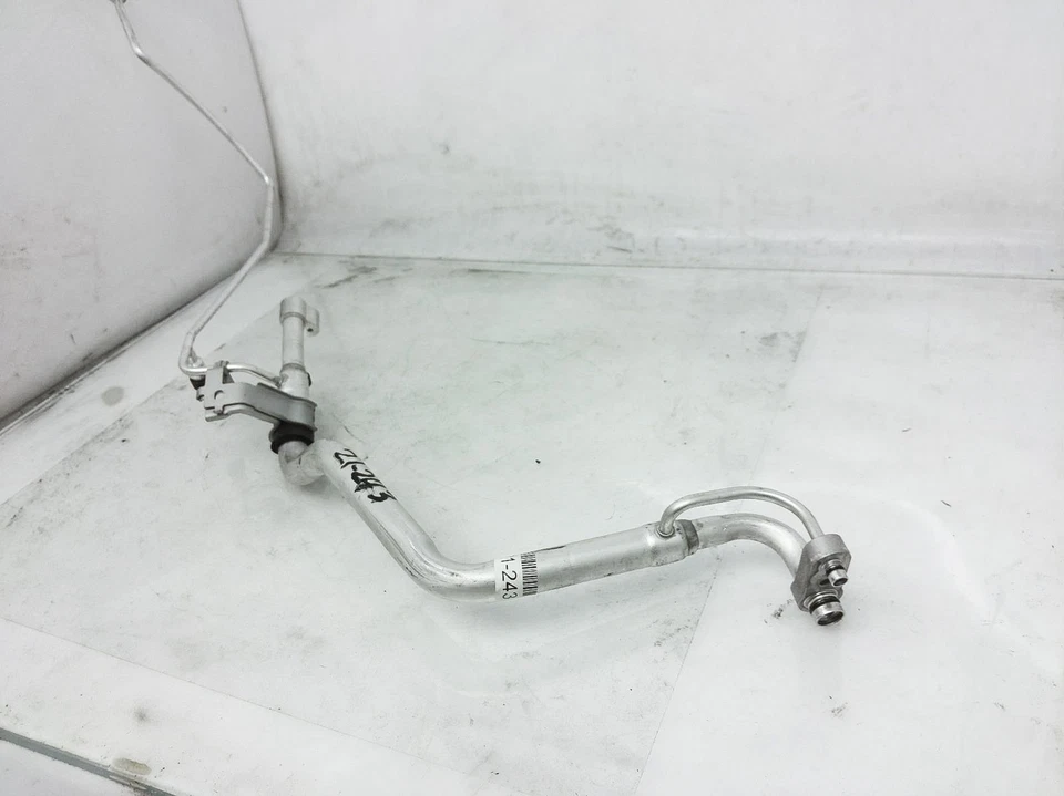 2019 2020 2021 Acura Rdx Ac Heat Exchange Pipe Assy 80330-Tjb-A01 - Image 3 of 4