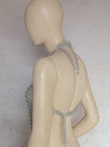 Nuevo Estilo Prenda para el torso de Aluminio con Botones Plateado de Cadena para Mujer Moda Propósito - Imagen 2 de 3