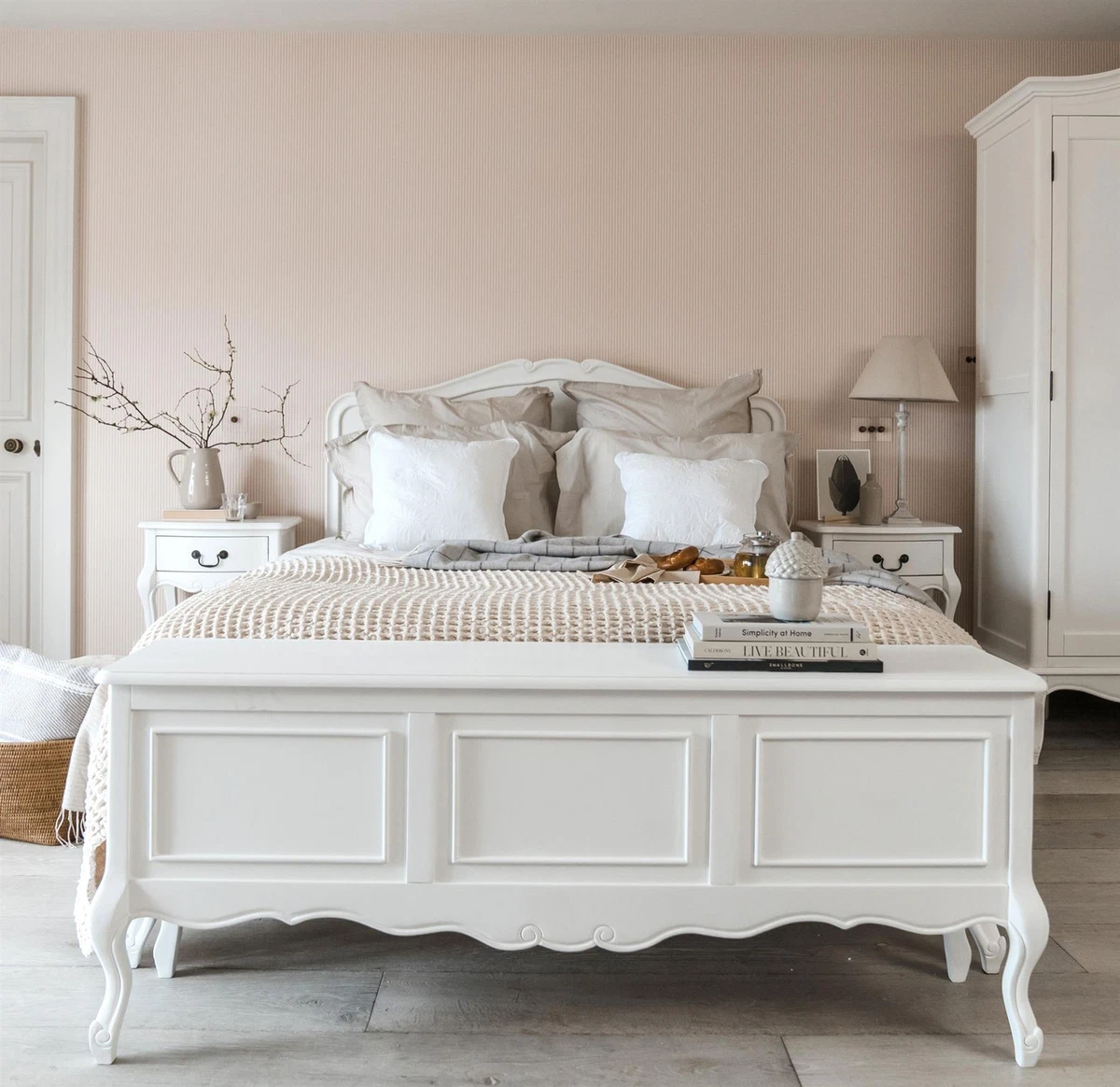 White shabby on sale chic bed frame