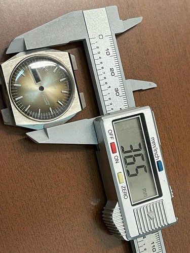 Étui Swiss Made NOS 36 MM Pour Calibre Swiss Quartz A 32768HZ + Cadran - Picture 2 of 3